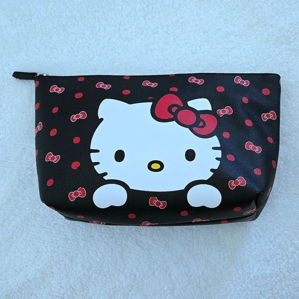 Sanrio Hello👋 Kitty🐈 Cosmetic💄 Bag👝/Carry-All Pouch - NWT